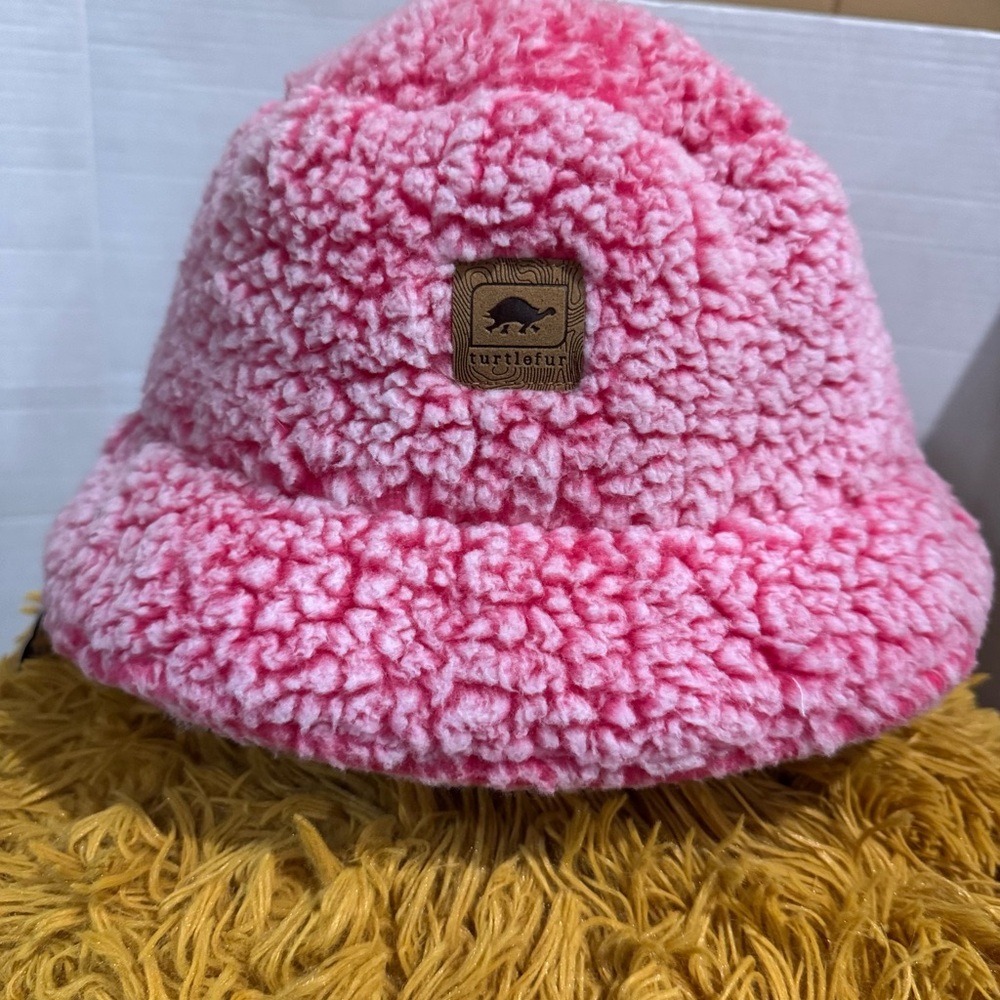 NWT Turtle Fur Pink Sherpa Bucket Hat Y2K Style